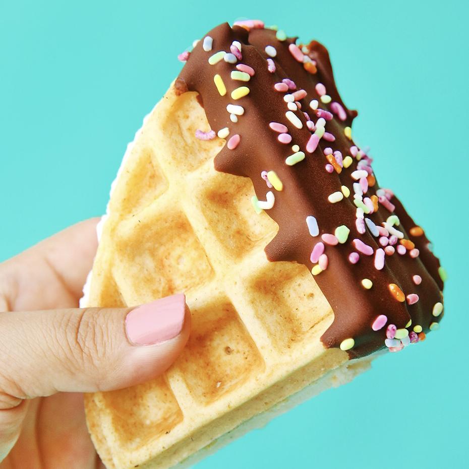 Foodstirs Organic Sunday Stacks Waffle Ice Cream Sandwiches